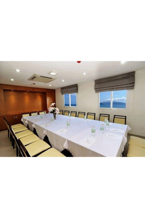 Dendro beachfront Hotel