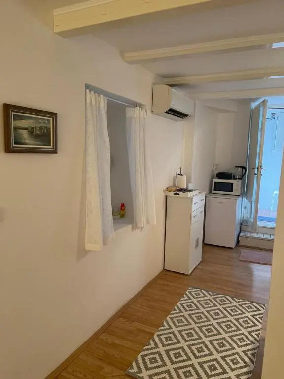 Rooms Sveti Jakov