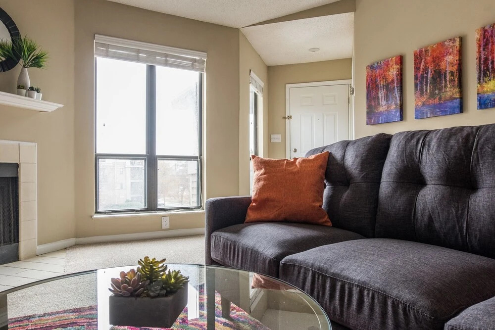 Centrally Located Uptown Apartments