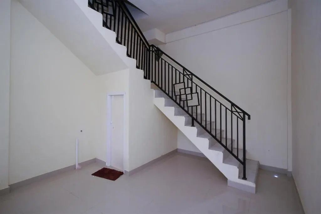 RedDoorz Syariah at Diva Residen Kasturi 1