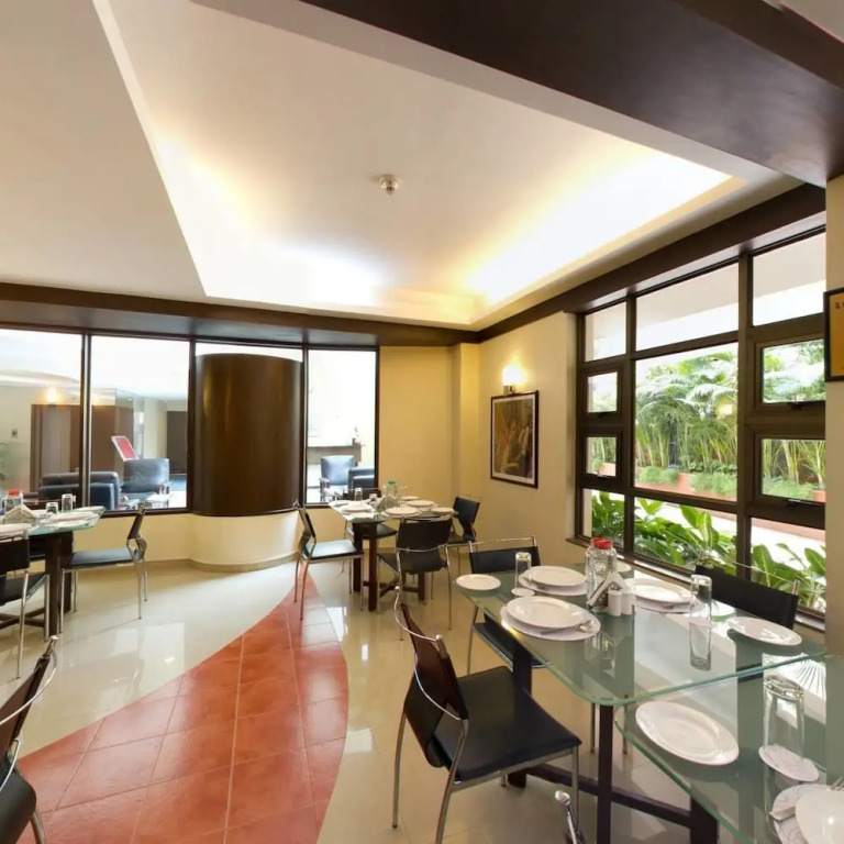 Pearl Suites