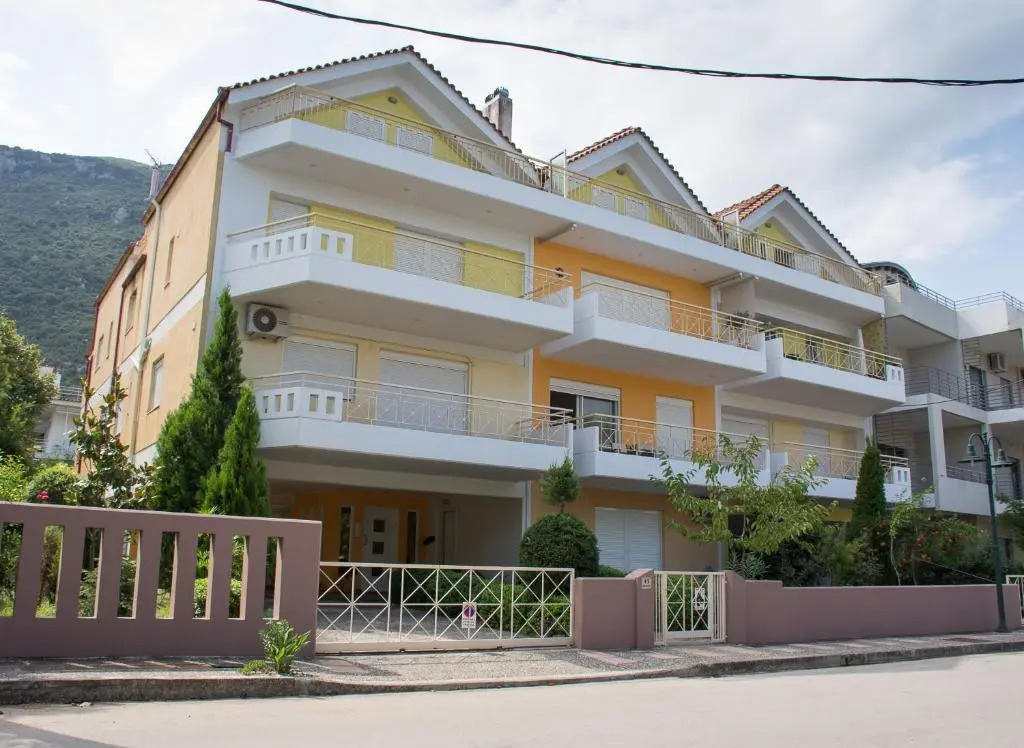 Cozy Maisonette