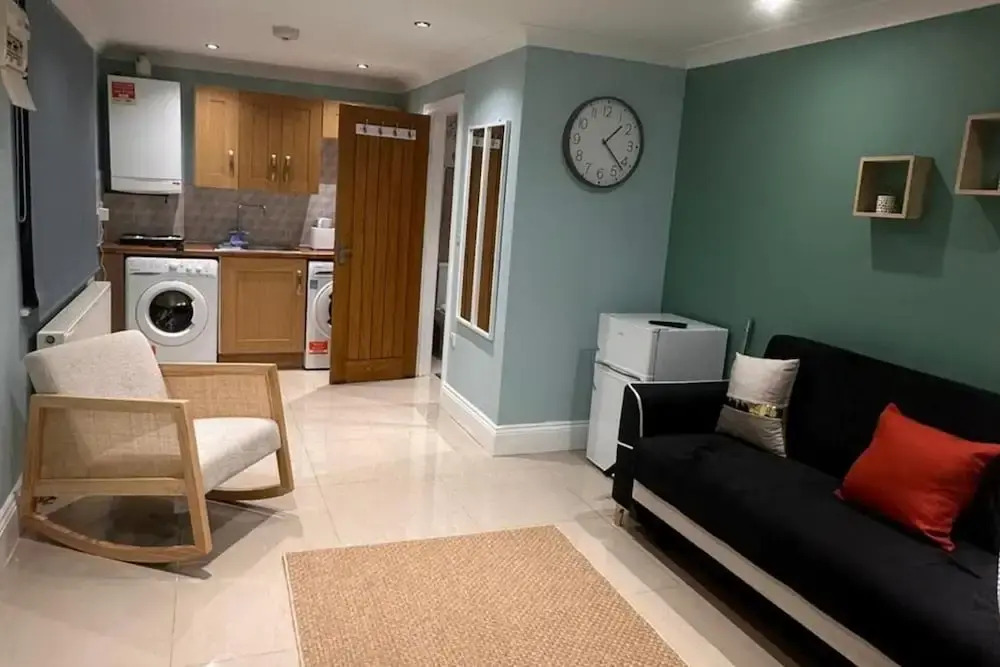 Park Avenue Luxury Apartment in London