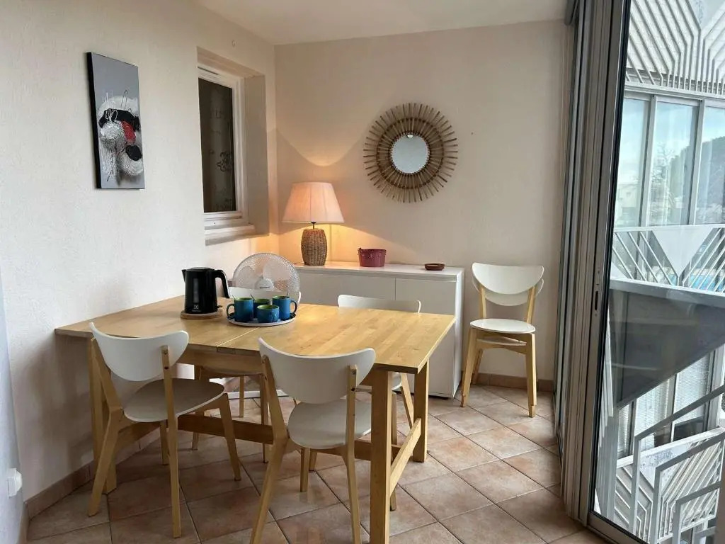 Appartement Le Grau-du-Roi, 2 pièces, 4 personnes - FR-1-250-3