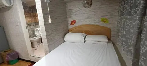 EZ Stay Hotel