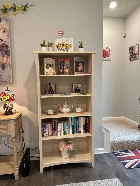 Book Lovers Inn