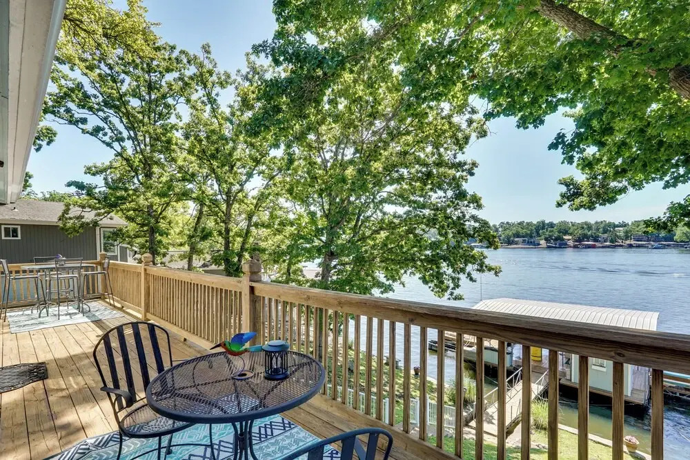 Lakefront & Dog-friendly Gem in Gravois Mills