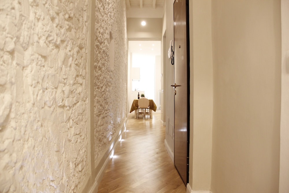 Art Apartment S.M.N.