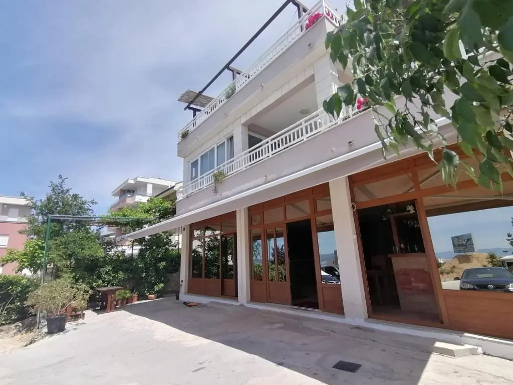Apartments Kurilj