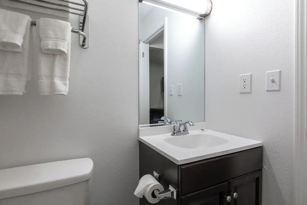 Motel 6-Greenville, SC - I-85 Near Downtown