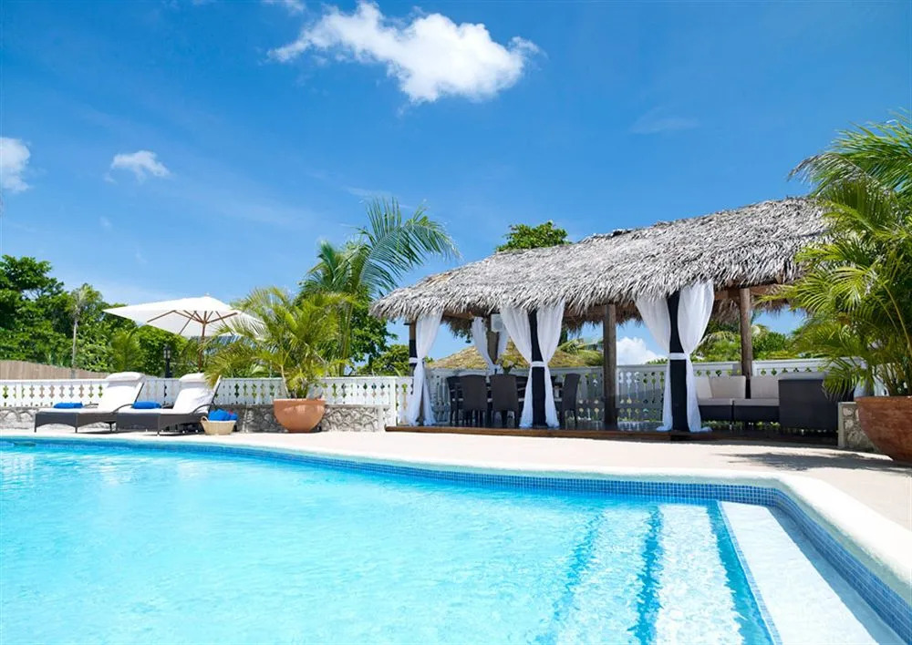 Golden Cove Resort