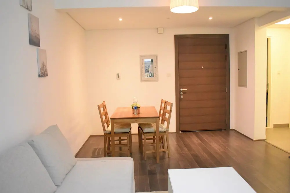 Cozy 1 Bedroom In J8 Al Safouh