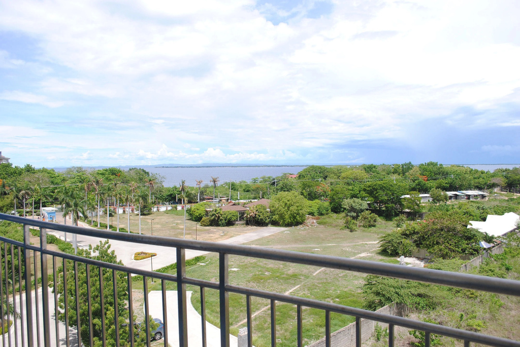 Mactan Island Luxury Vacation Apartment by Stay City Rentals