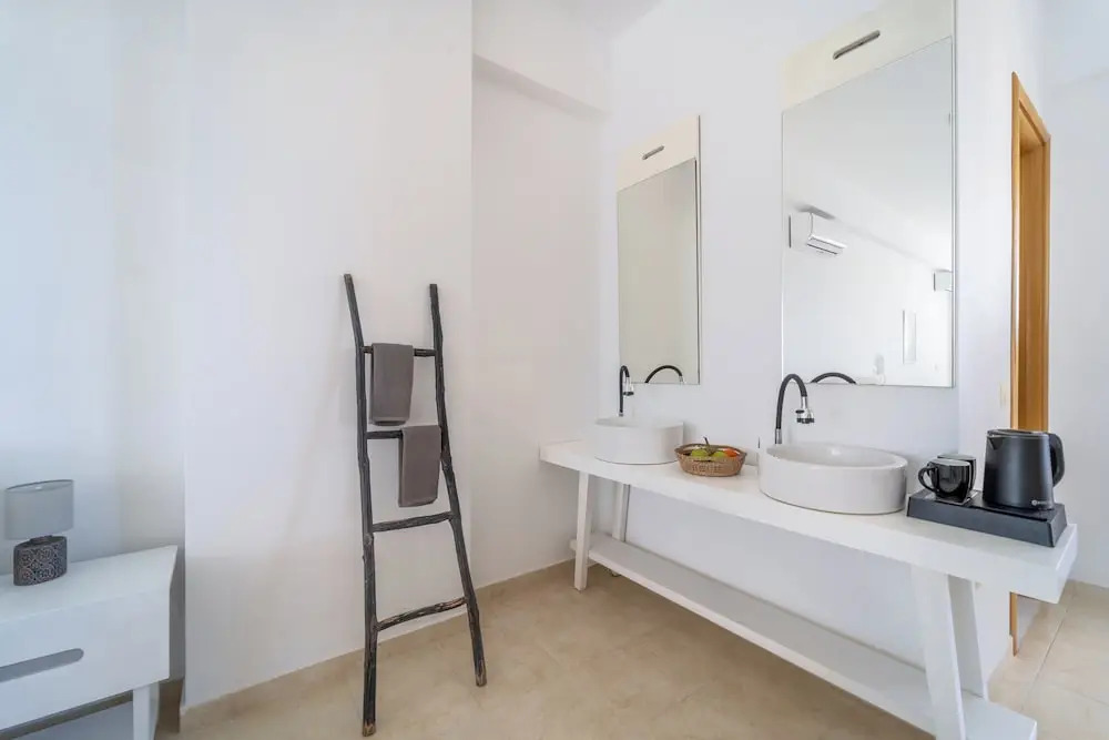 Alpha Urban Suites