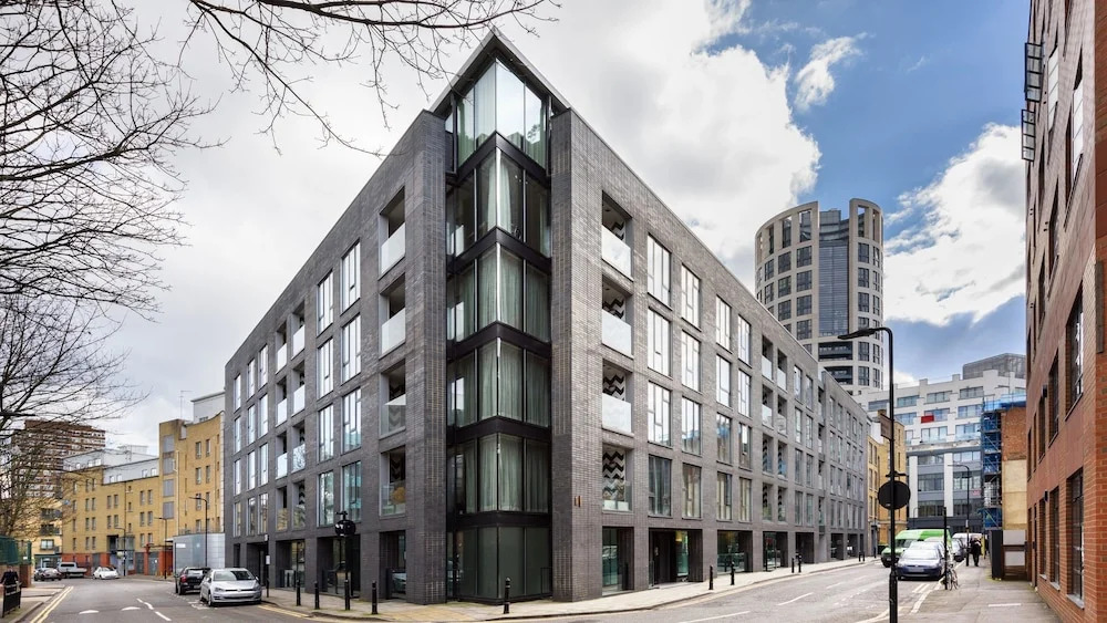 Stunning modern 2 double bedroom apartment