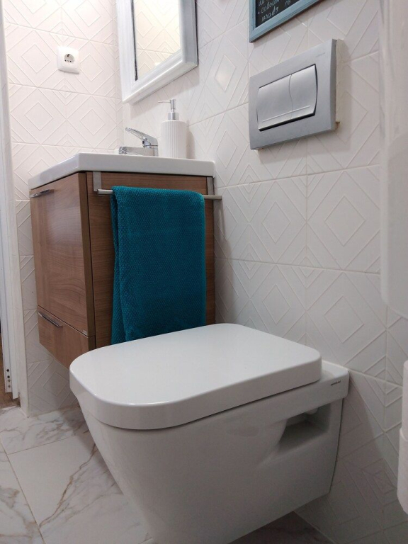 Charming 2-bed House in Sesimbra