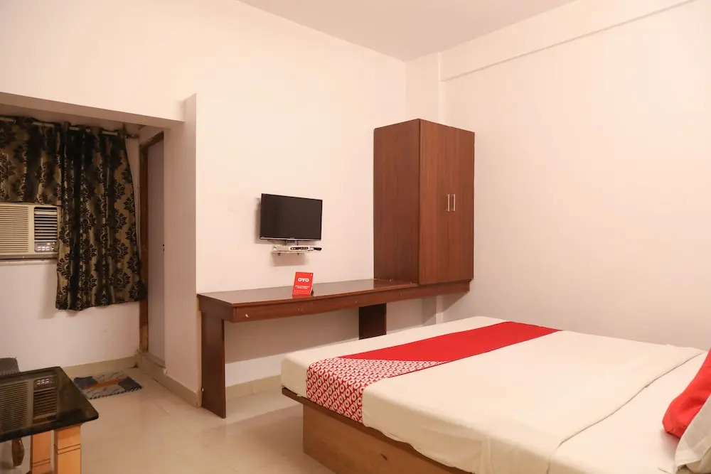 Collection O 8115 Hotel Vinayak Inn