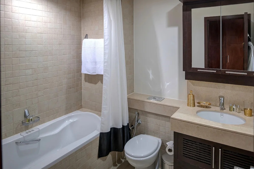 Luxury Staycation - The Residences Tower