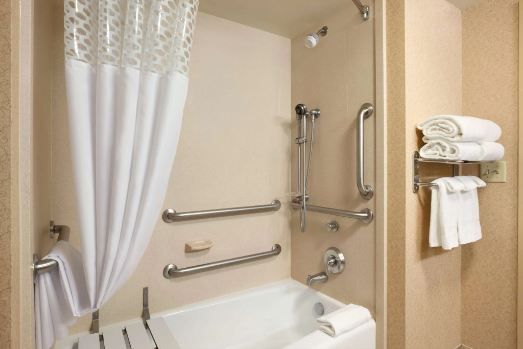 Hampton Inn & Suites East Hartford