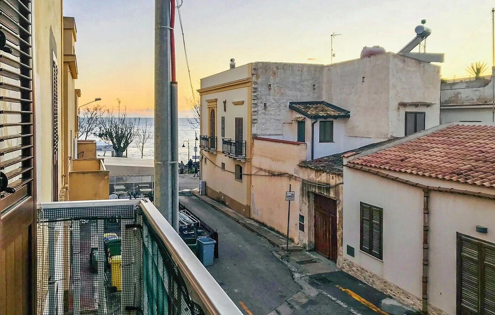 Awesome Apartment in Torretta Granitola With 2 Bedrooms