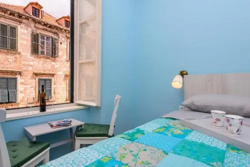 Stradun View En Suite Rooms & Studio