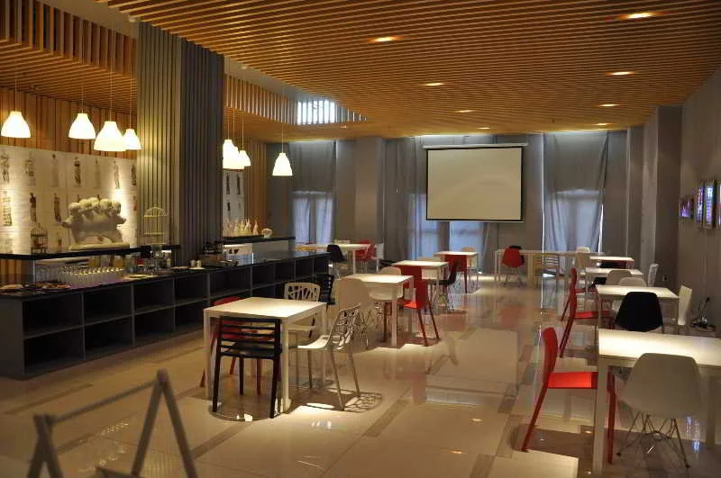 E518 Boutique Art Hotel