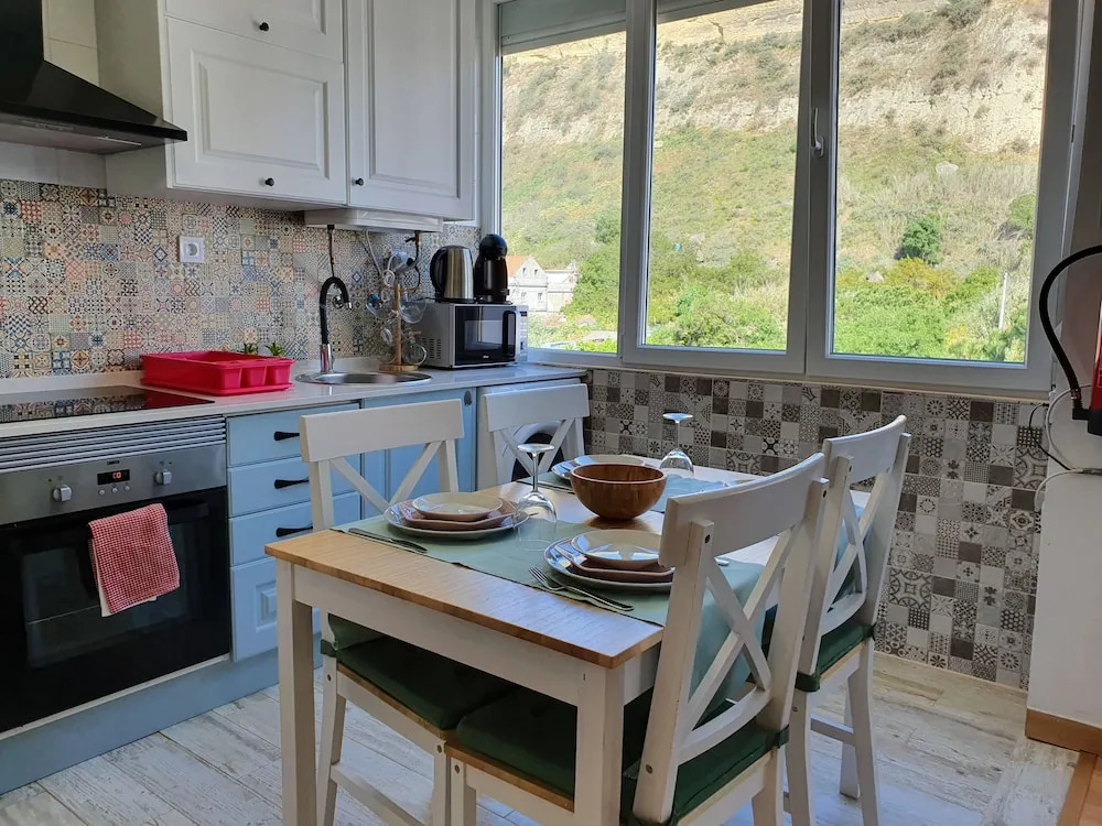 Caparica Cliff View by Host-Point