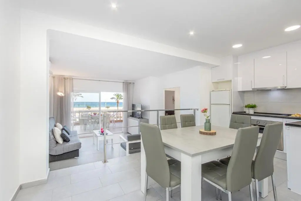 Apart-rent Apartamento Gran reserva renovado 0076