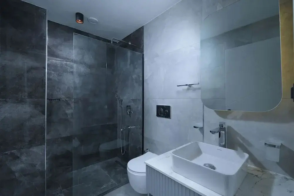 Qin HOMES