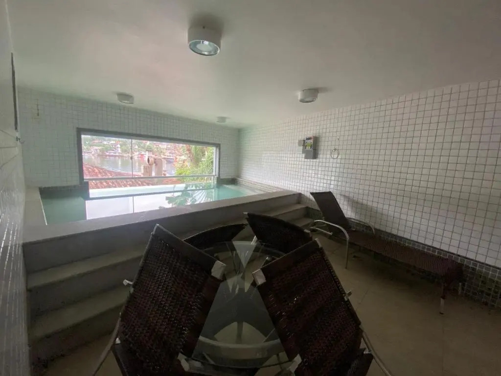 Condomínio com piscina, churrasqueira, sauna e MARINA P LANCHA - WiFi 200Mbps - 1qt e sala com 2 ar condicionados