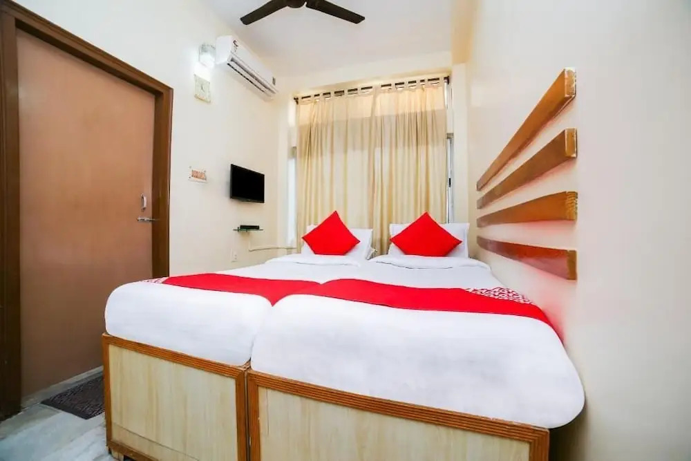 Uttam Guest House by OYO Rooms