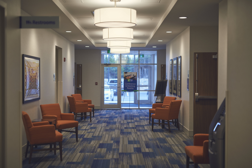 Holiday Inn Express & Suites St. Johns Airport by IHG