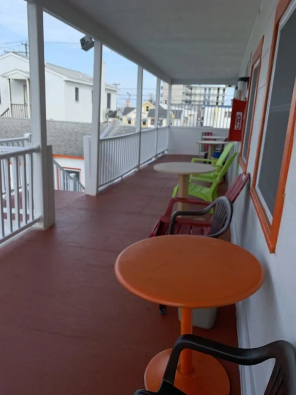 Sunshine Motel