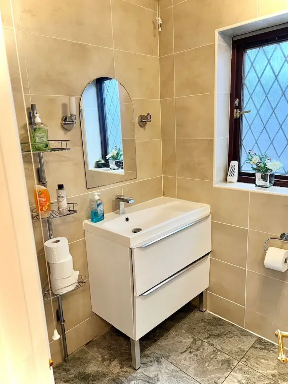 Cosy London Retreat Near Tower Bridge
