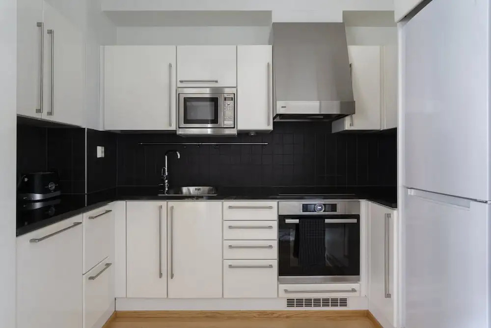 2ndhomes Deluxe Apt w Sauna & Balcony