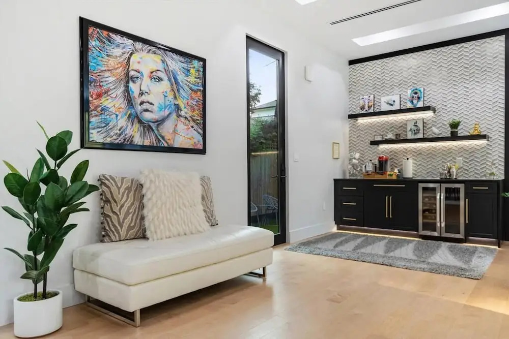 Top of The Hill Luxury Clarendon 4-br Homestay