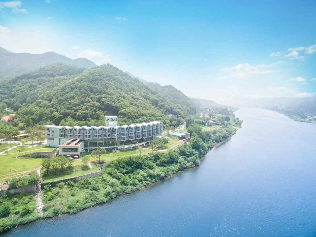 Midas Hotel & Resort