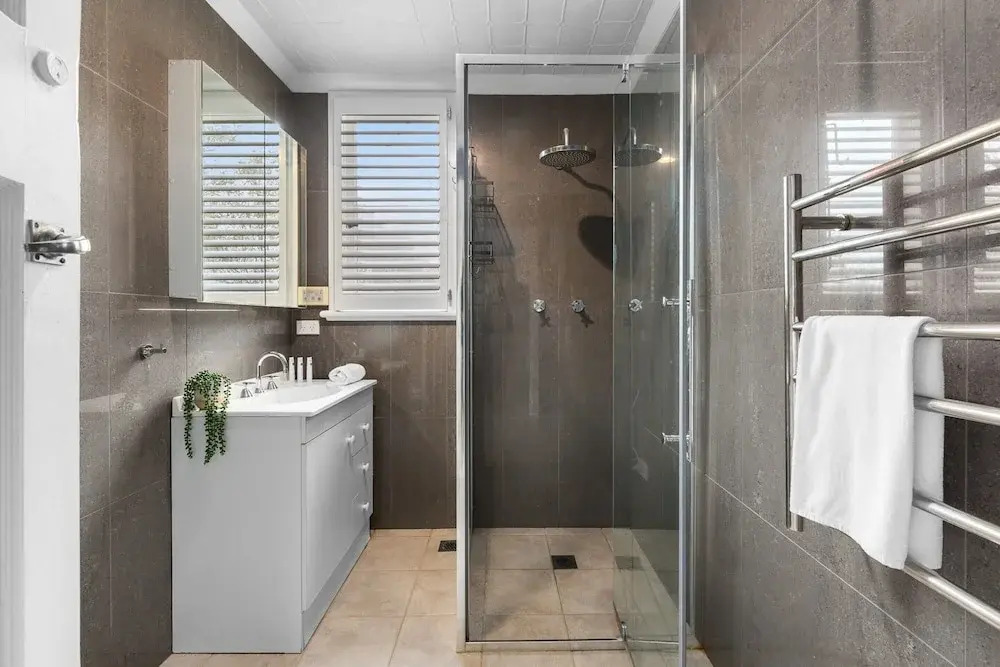 Bright 3-bed House With Garden,