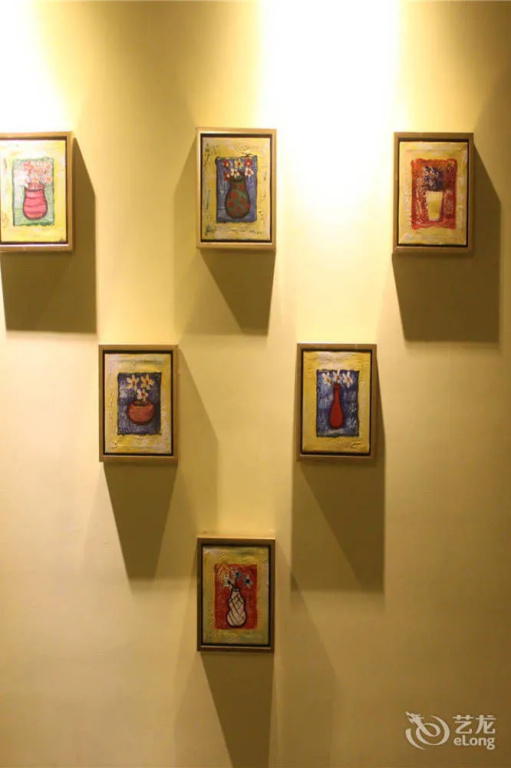 Xinyang Times Inn