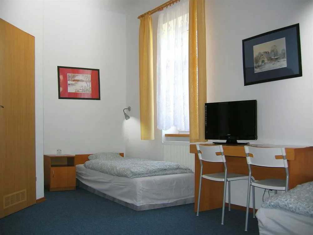 Ami Hotel
