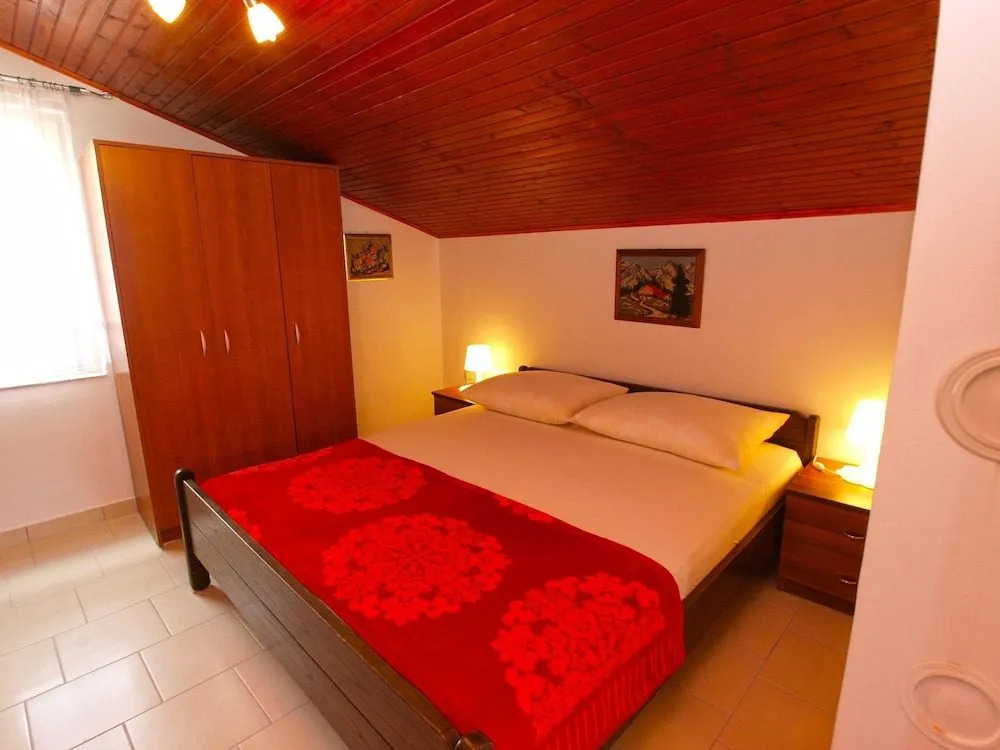 Apartment 1391
