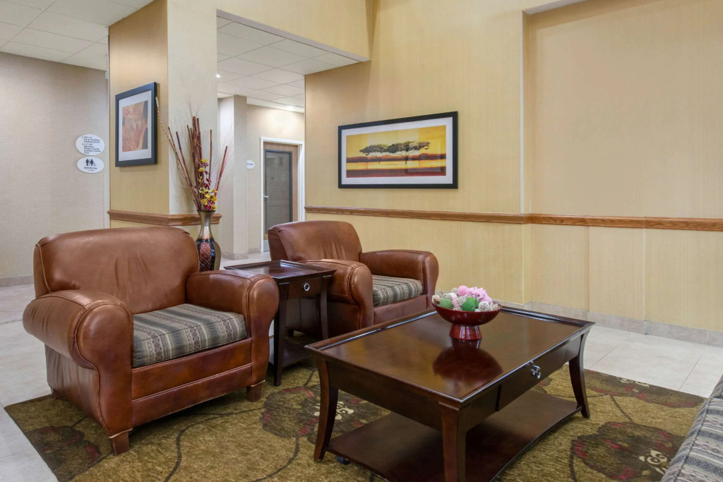 Comfort Suites Near Universal Orlando Resort