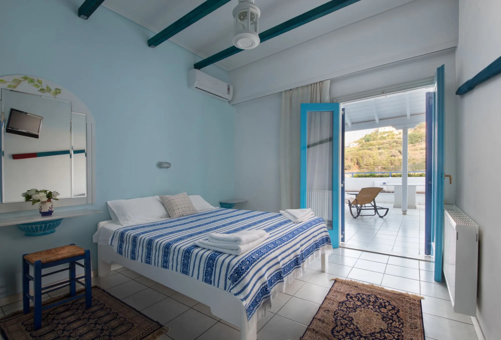 Kerame Studios & Apartments