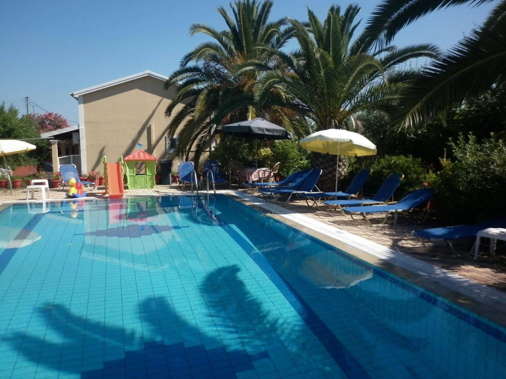Villa Eleni Holidays Resort - with Pool near the Beach