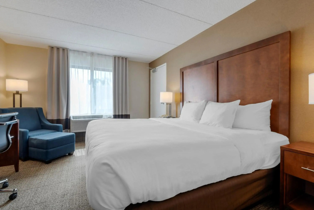 Comfort Inn The Pointe