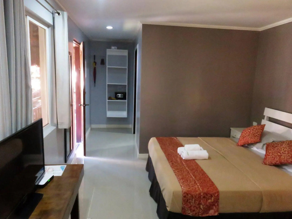 Kavs Beach Resort