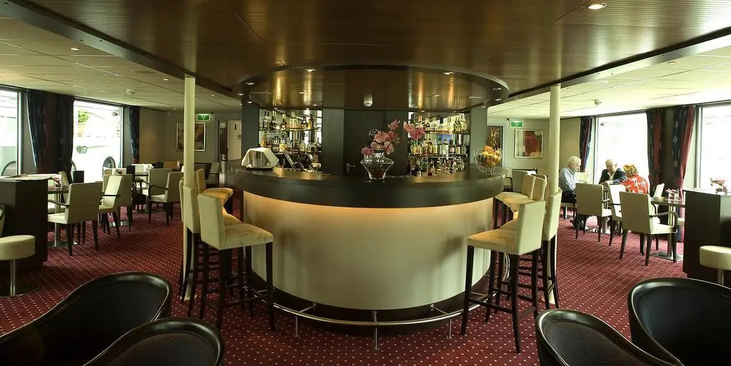 Crossgates Hotelship Nizzaufer - Frankfurt