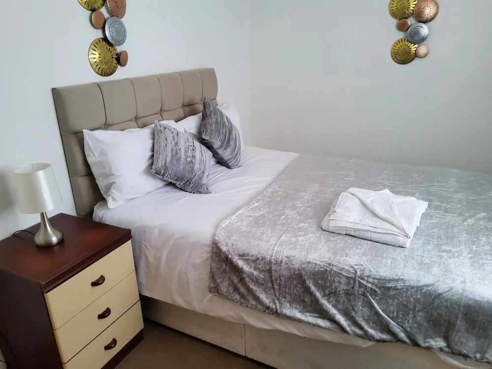 Charming 2-bed Apartment Located in Elham Norwich
