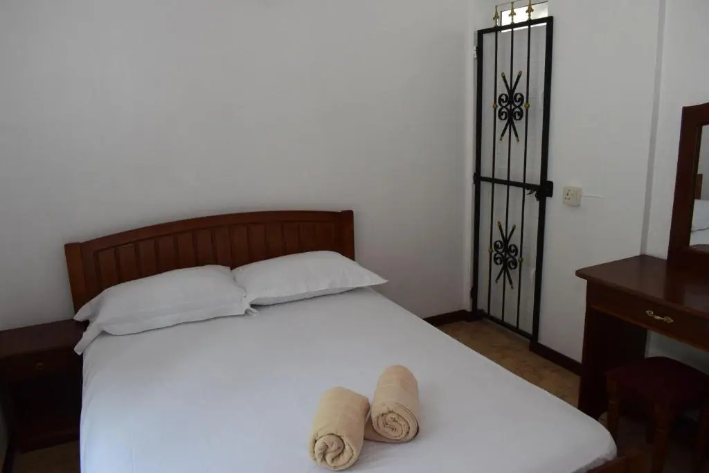 Sea Front Apartment Villa