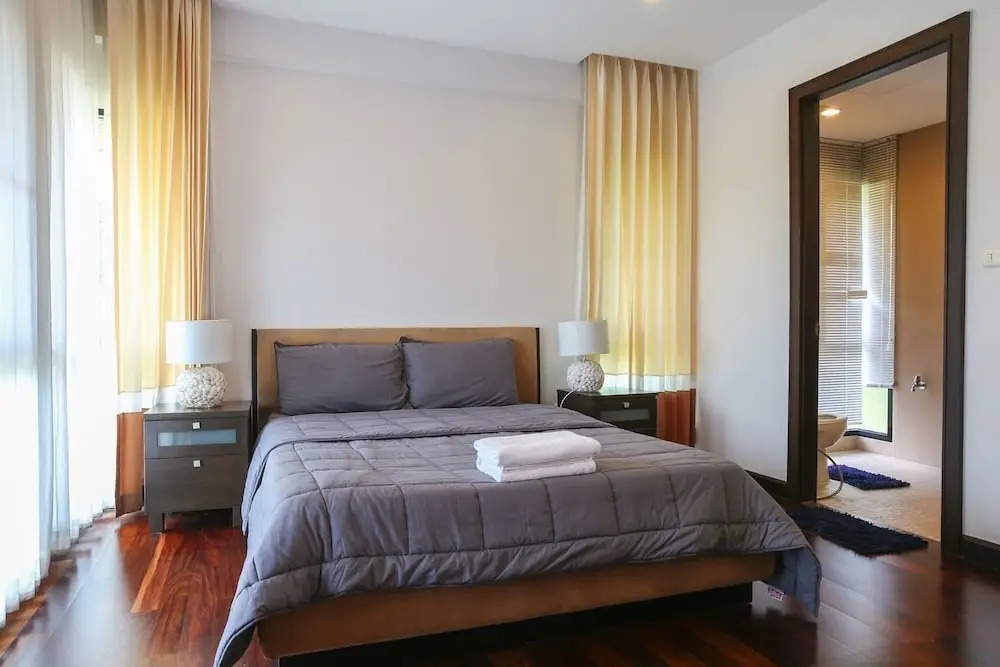 4 Br Private Villa in V49 Pattaya w/ Village Pool